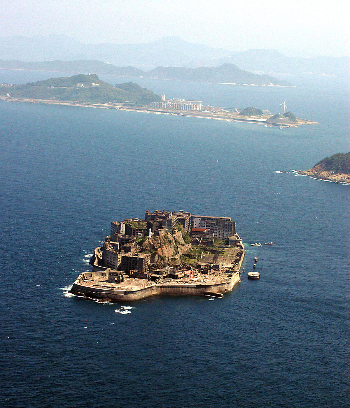 Island Films - The abandoned Japanese island Hashima