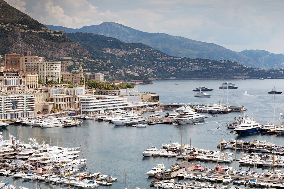 Yacht Clubs – Monaco Yacht Club Harbor